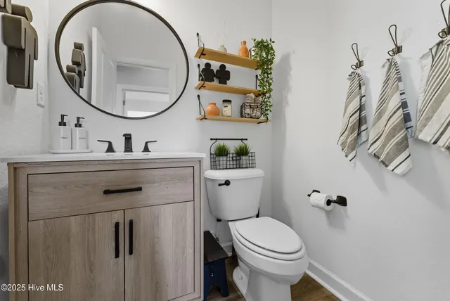 $799,900 | 102 Evelyne Drive, Moyock, NC 27958