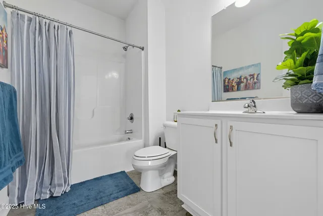 $799,900 | 102 Evelyne Drive, Moyock, NC 27958