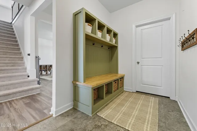 $799,900 | 102 Evelyne Drive, Moyock, NC 27958