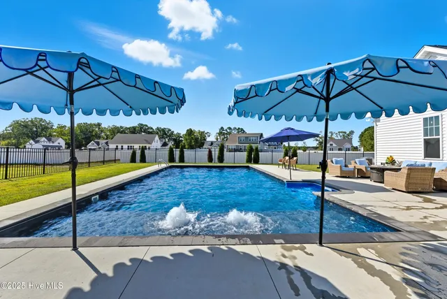 $799,900 | 102 Evelyne Drive, Moyock, NC 27958