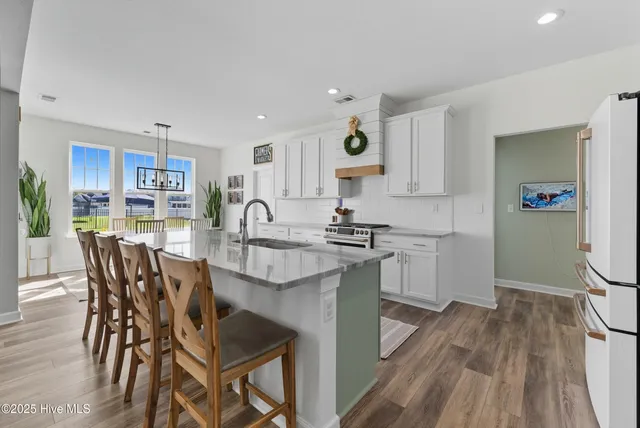 $799,900 | 102 Evelyne Drive, Moyock, NC 27958