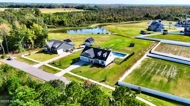 $799,900 | 102 Evelyne Drive, Moyock, NC 27958