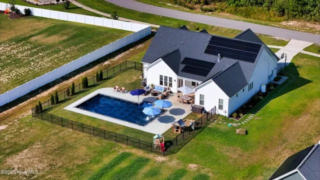 $799,900 | 102 Evelyne Drive, Moyock, NC 27958