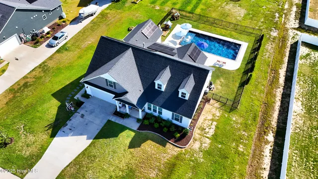 $799,900 | 102 Evelyne Drive, Moyock, NC 27958