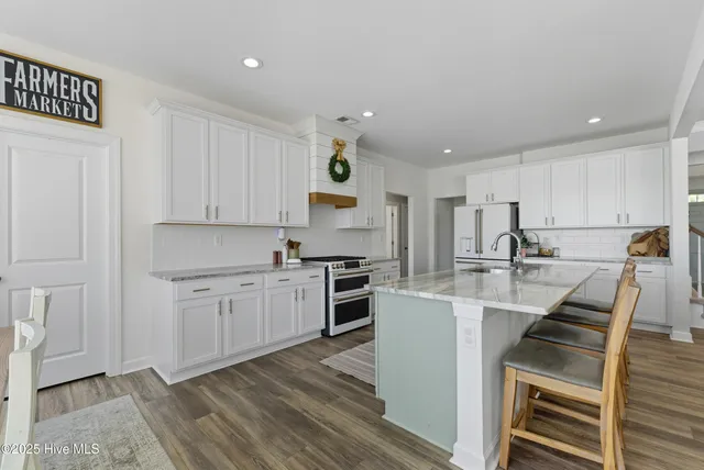 $799,900 | 102 Evelyne Drive, Moyock, NC 27958