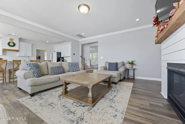 $799,900 | 102 Evelyne Drive, Moyock, NC 27958