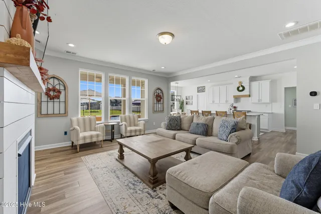 $799,900 | 102 Evelyne Drive, Moyock, NC 27958