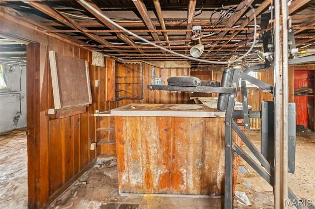 $32,000 | 622 Alhambra Court, East St. Louis, IL 62205