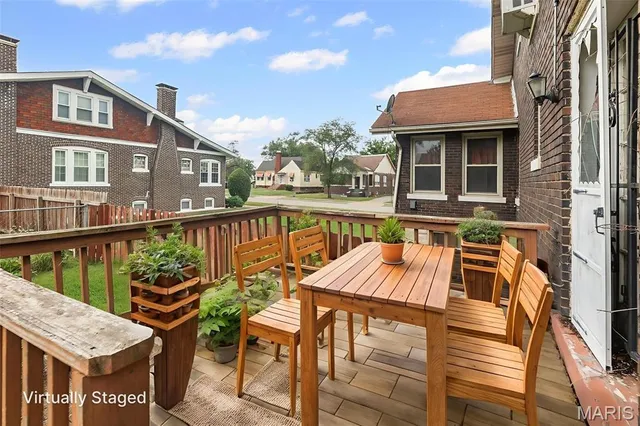 $32,000 | 622 Alhambra Court, East St. Louis, IL 62205