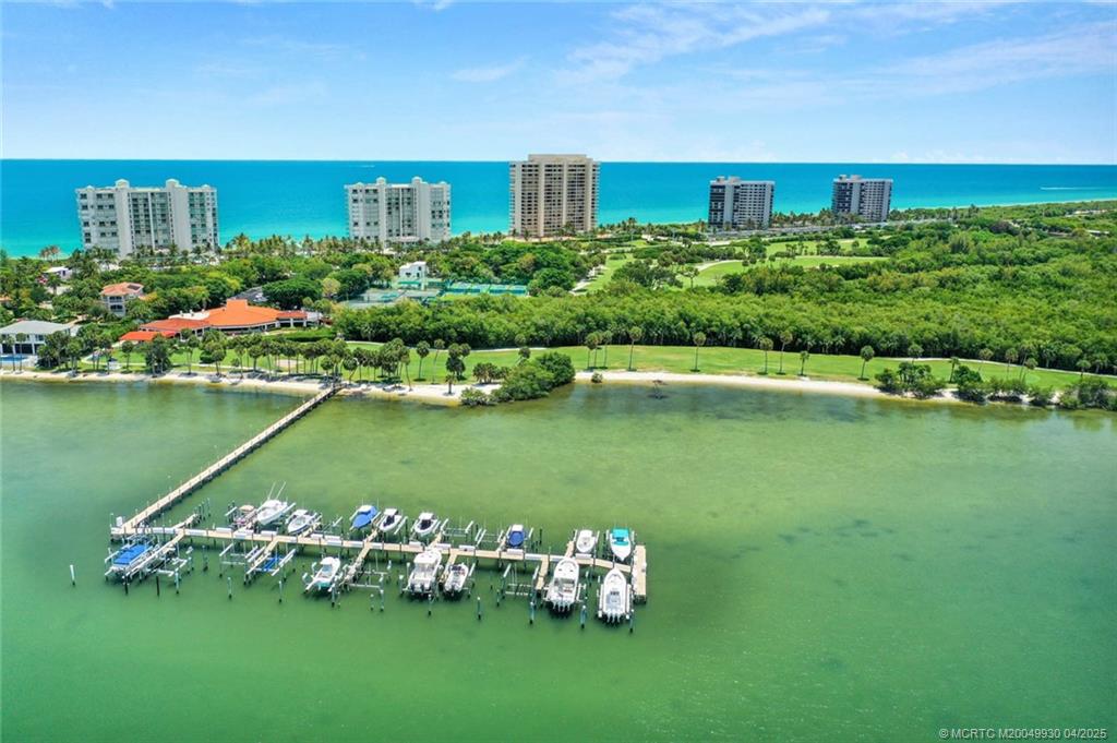 8600 South Ocean Drive, Unit LN3 Jensen Beach, FL 34957 - Photo 49 of 63 a front view of a house with a lake view
