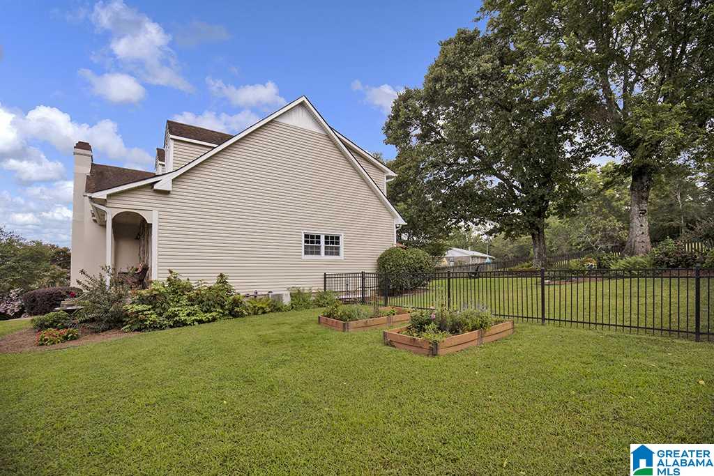1114 Saddlebrook Road Birmingham, AL 35210 - Photo 10 of 46