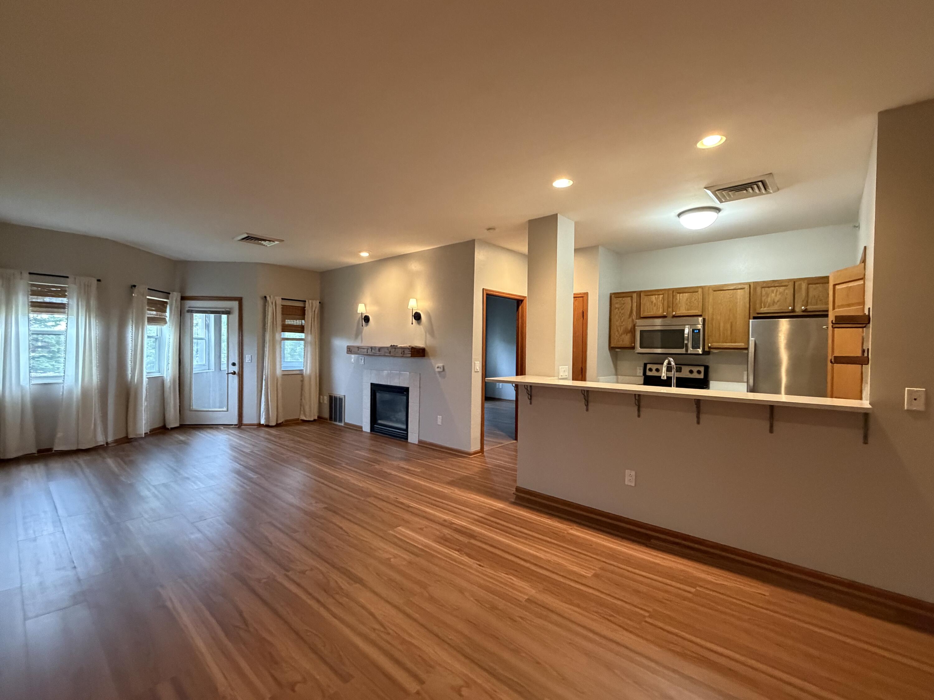 3903 Heather Valley Road, Unit 208 Sheboygan, WI 53083 - Photo 7 of 19 Living Room