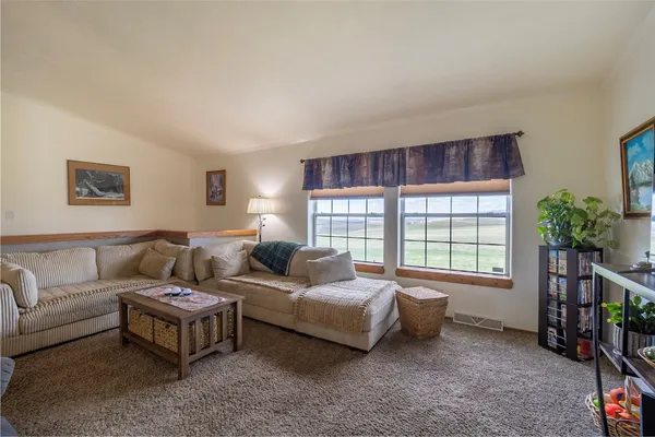 $660,000 | 42650 McGuire Lane, Hayden, CO 81639