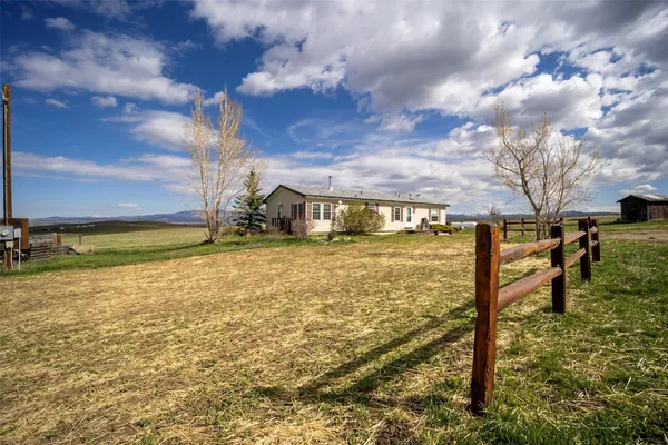 $660,000 | 42650 McGuire Lane, Hayden, CO 81639