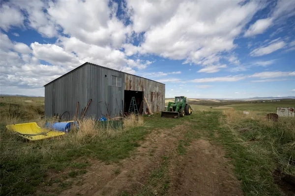 $660,000 | 42650 McGuire Lane, Hayden, CO 81639