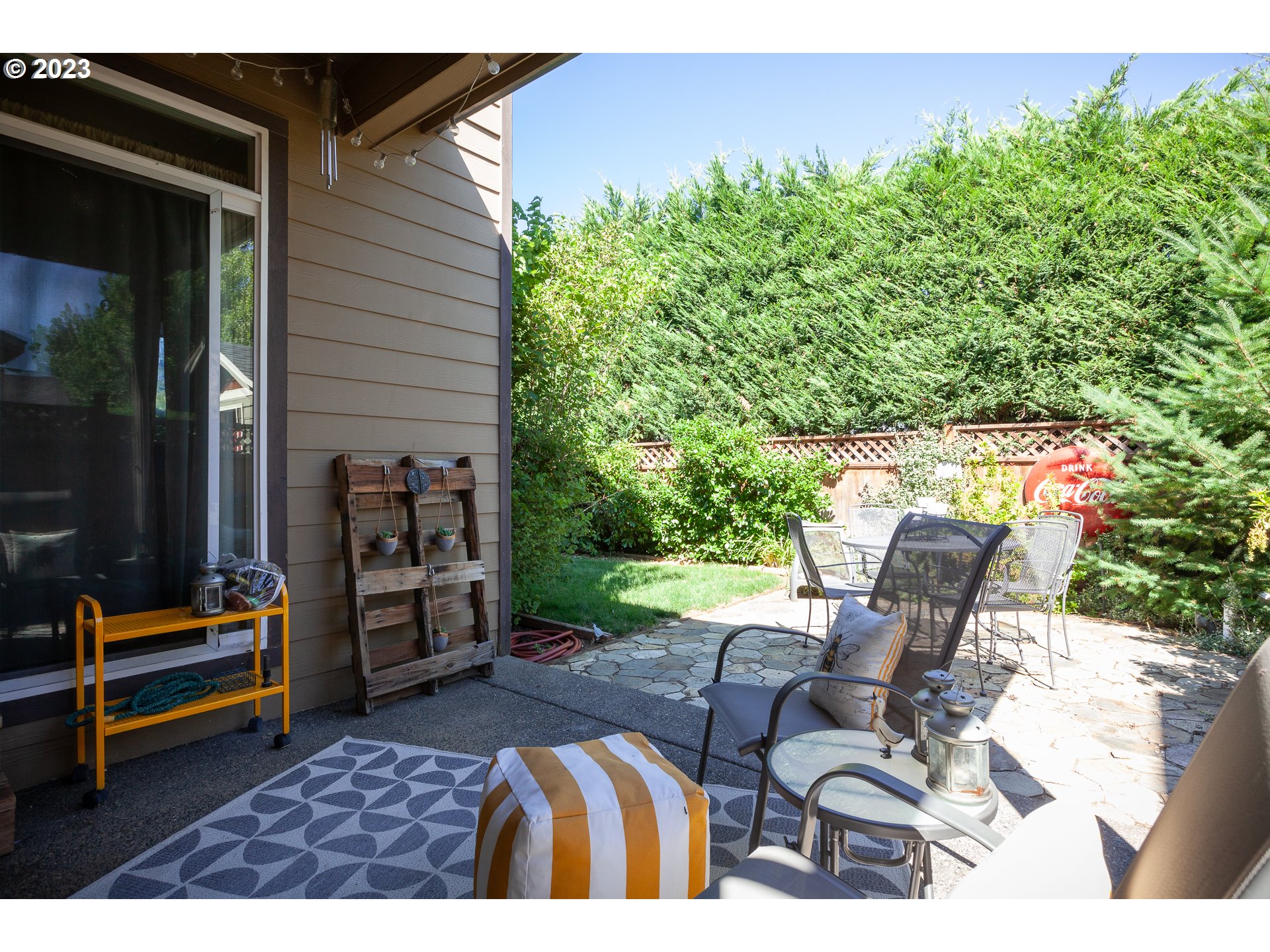 1615 4th Street Hood River, OR 97031 - Photo 29 of 33 a view of outdoor seating space