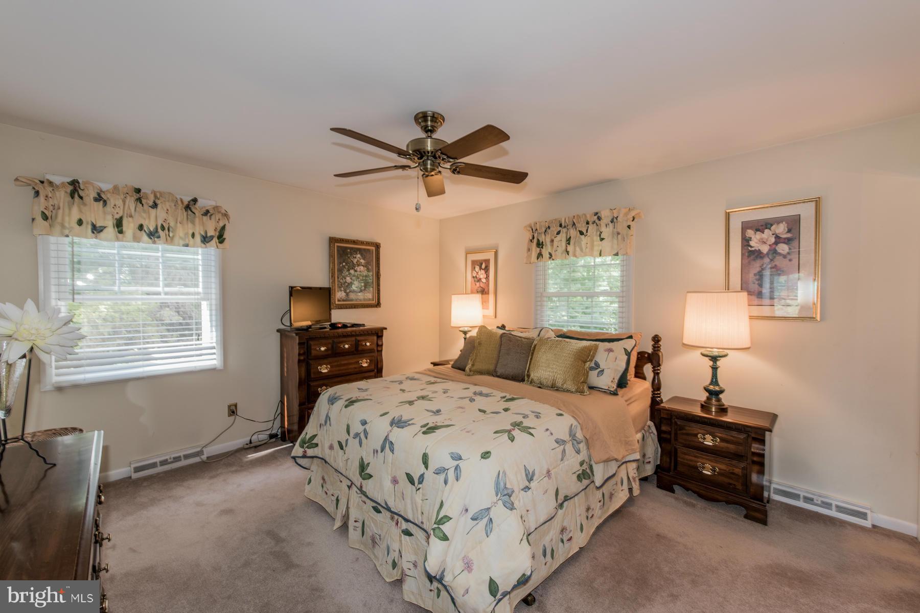 66 Circle Road Pasadena, MD 21122 - Photo 14 of 29 Owner's Suite