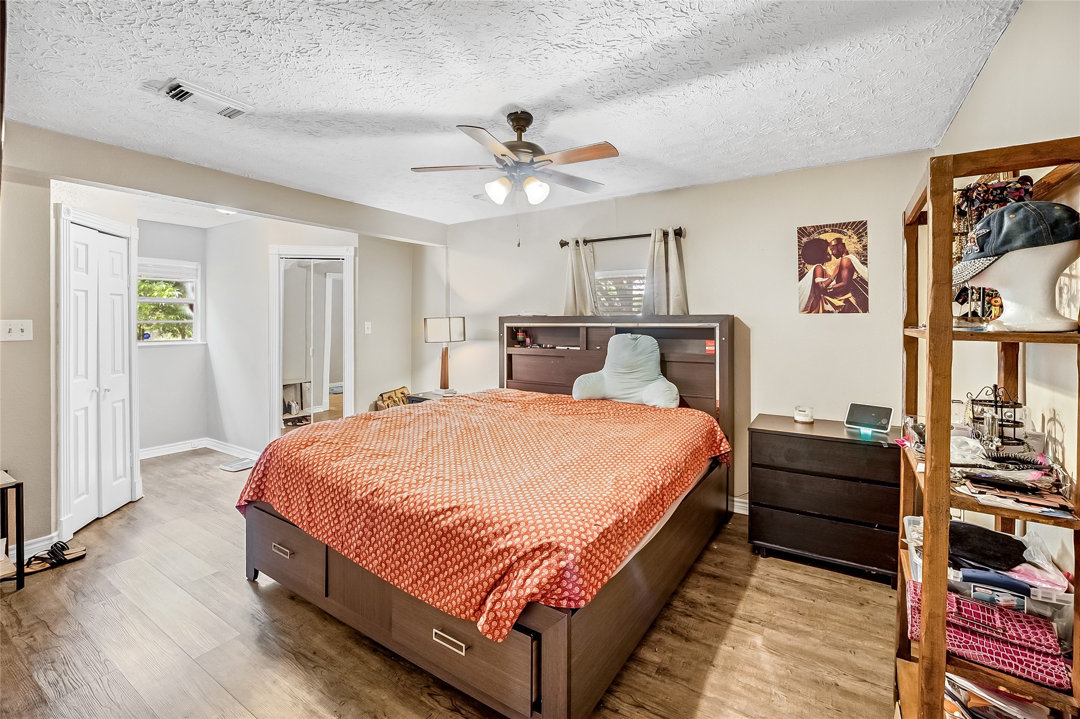 705 Akers Street Angleton, TX 77515 - Photo 7 of 15