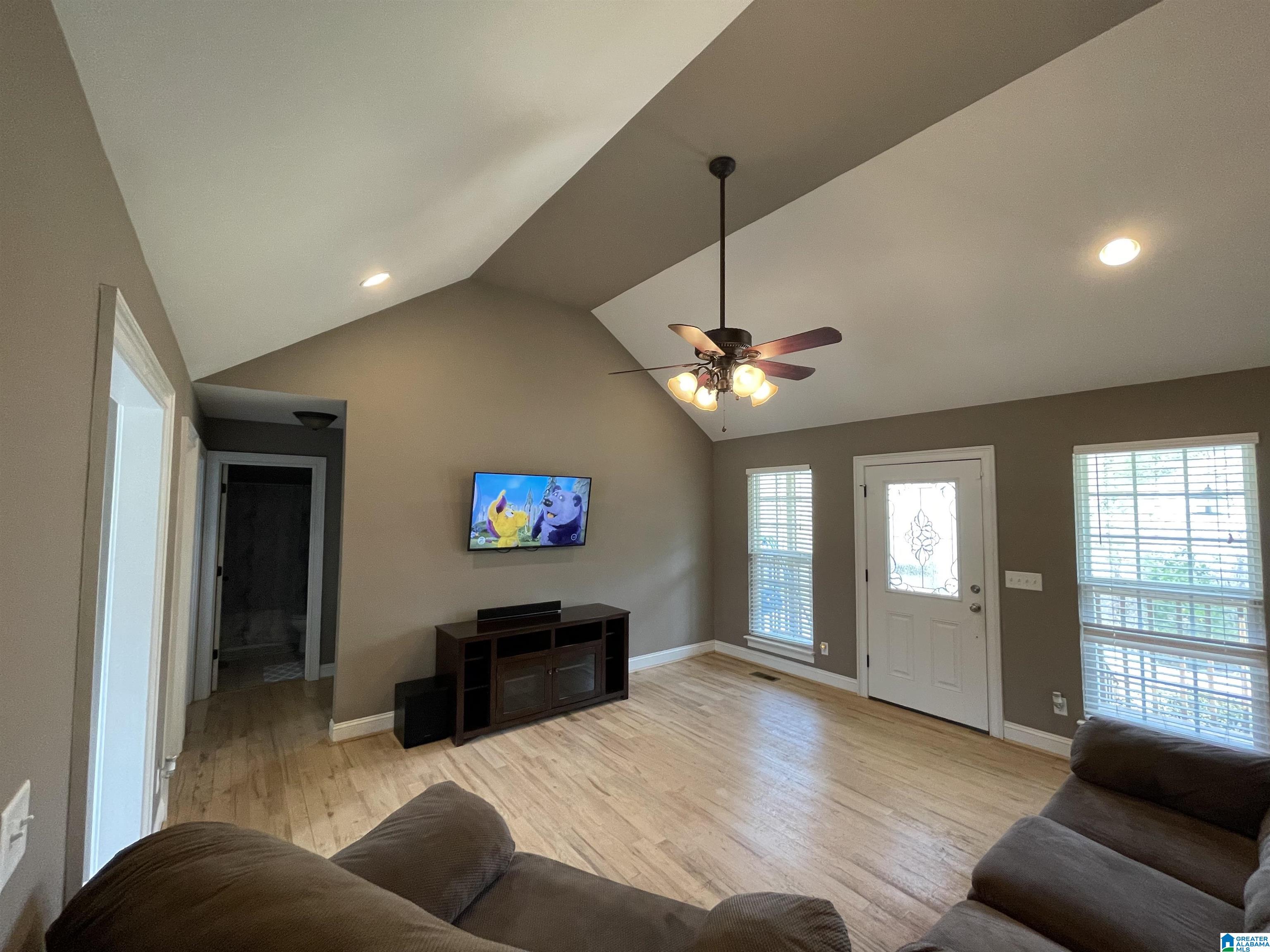 133 Joiner Road Hayden, AL 35079 - Photo 4 of 22
