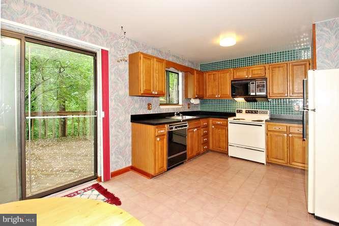 4602 Beechwood Road Ellicott City, MD 21043 - Photo 3 of 21 Kitchen