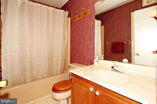 4602 Beechwood Road Ellicott City, MD 21043 - Photo 9 of 21 Bath