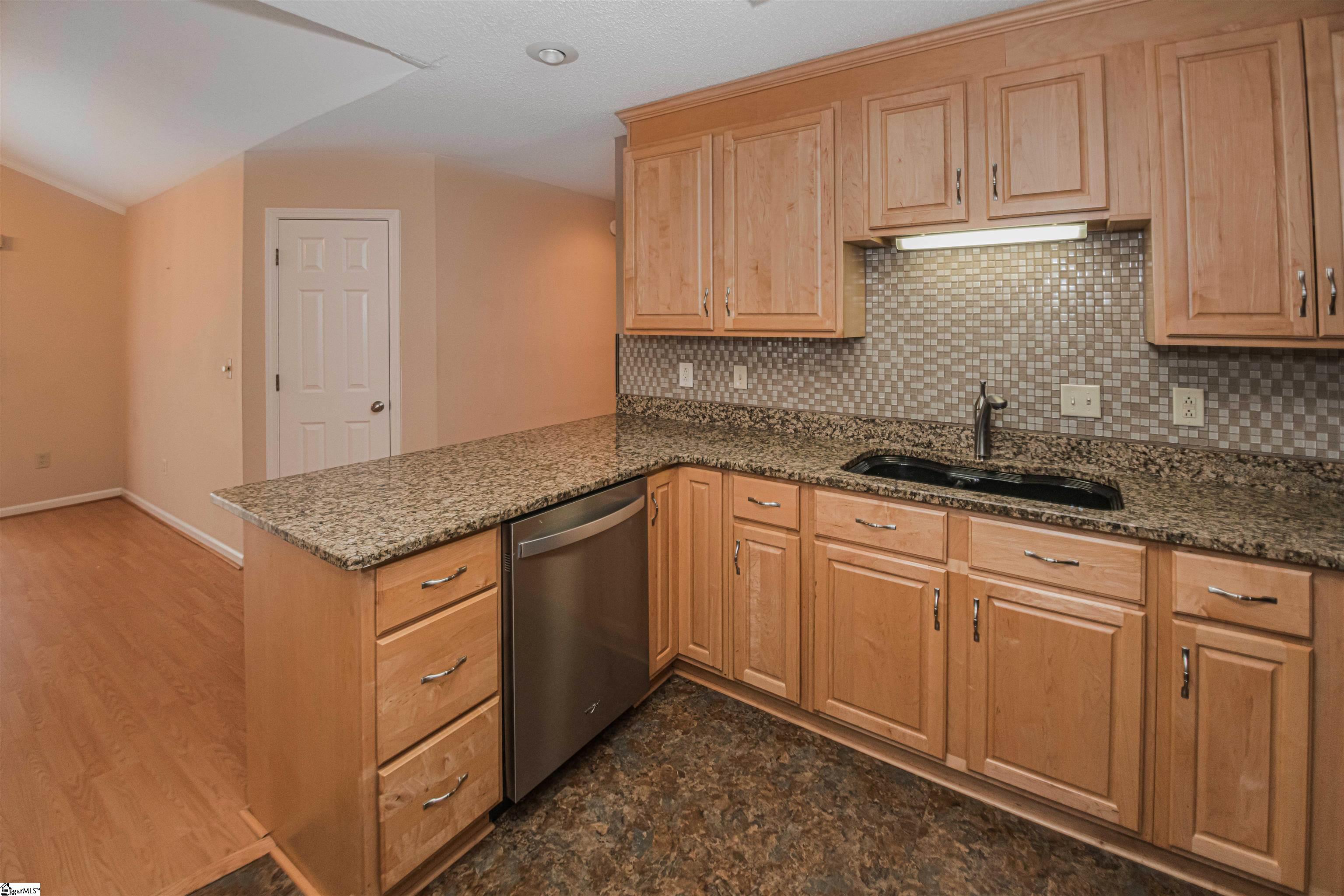 113 Cobblestone Circle Anderson, SC 29621 - Photo 11 of 34 Gallery Image 11