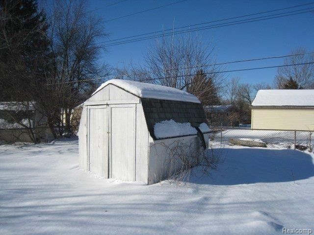 Shed in Back