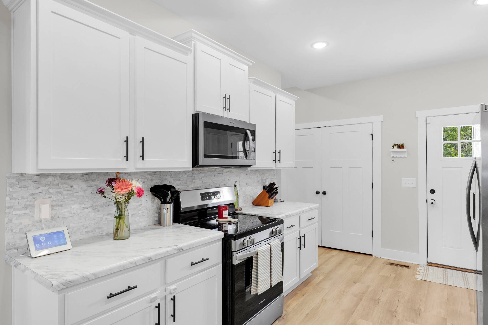 795 19th Avenue West Springfield, TN 37172 - Photo 13 of 23