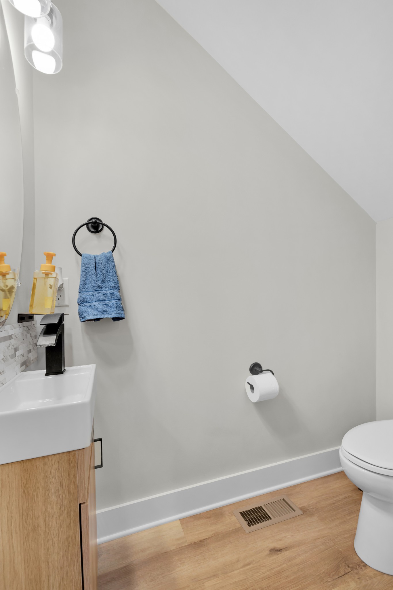 795 19th Avenue West Springfield, TN 37172 - Photo 19 of 23