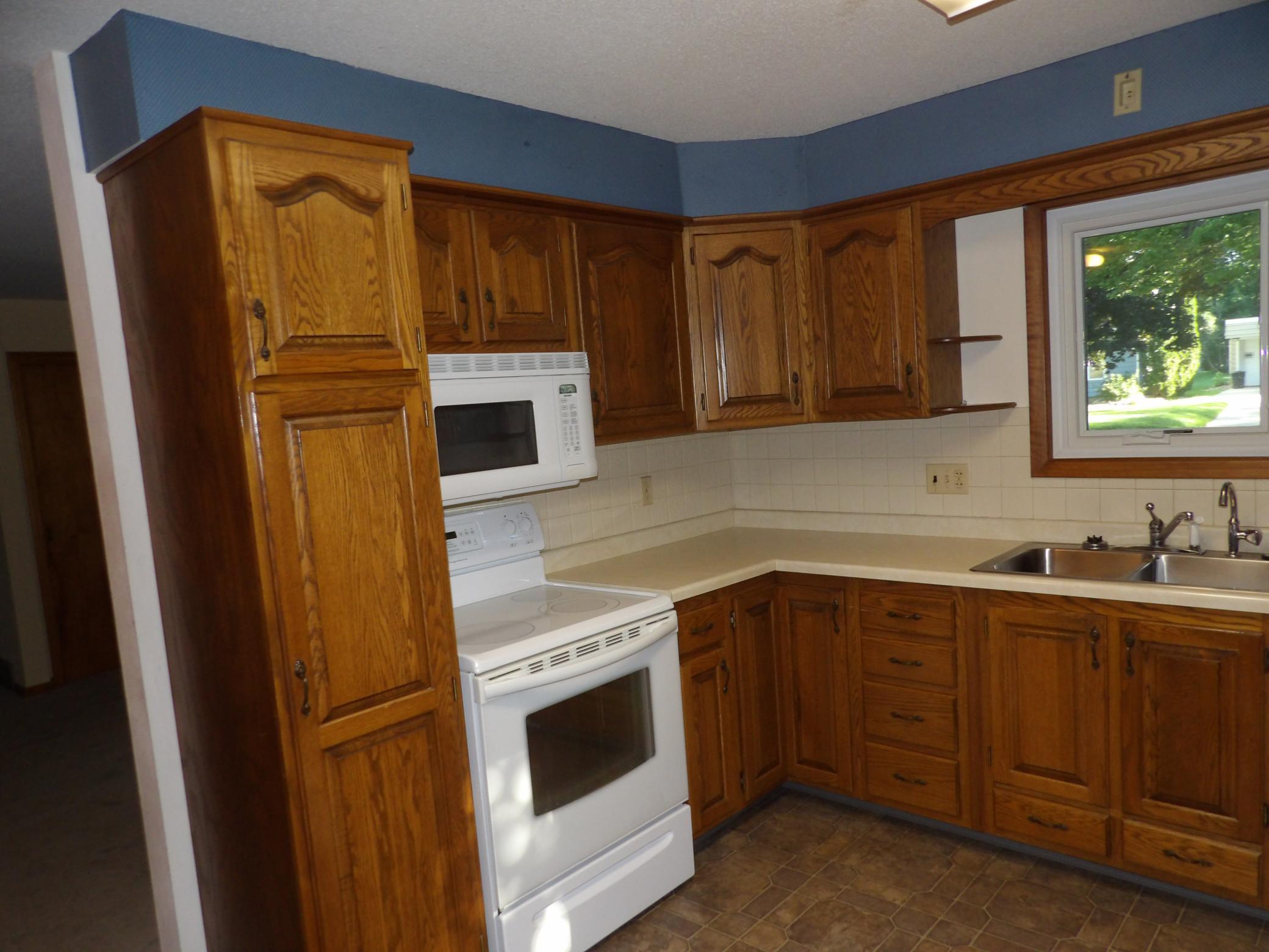 1907 2nd Avenue Southwest Austin, MN 55912 - Photo 9 of 21