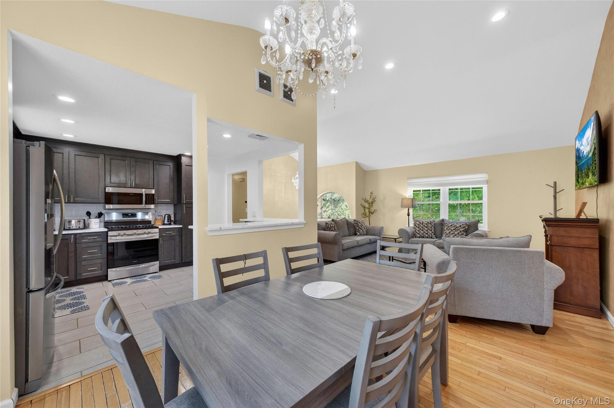 101 Brewer Road Newburgh, NY 12550 - Photo 10 of 47