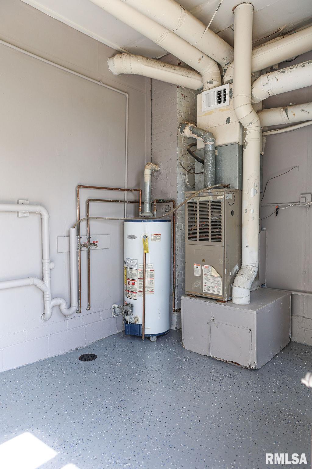 2628 38th Avenue Moline, IL 61265 - Photo 20 of 28