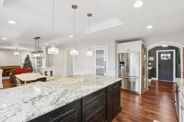 $495,000 | 2608 York Court, Woodridge, IL 60517