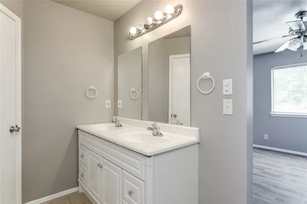 $1,995 | 816 Russet Valley Drive, Cedar Park, TX 78613