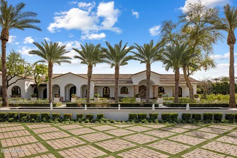 $11,850,000 | 7533 North 70th Street, Paradise Valley, AZ 85253