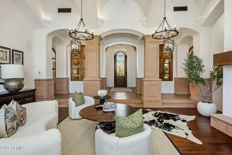 $12,295,000 | 7533 North 70th Street, Paradise Valley, AZ 85253
