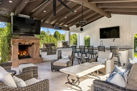 $12,295,000 | 7533 North 70th Street, Paradise Valley, AZ 85253