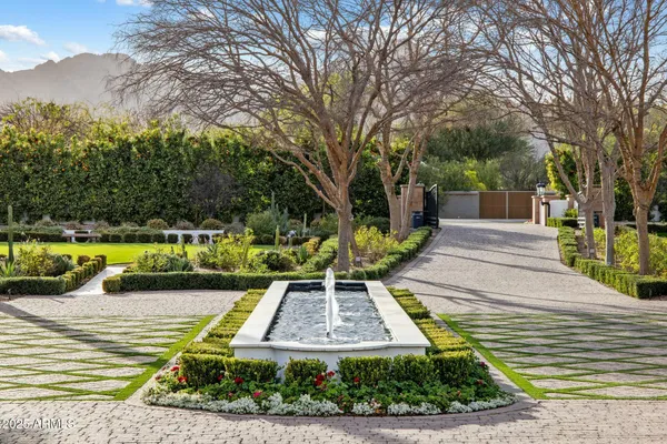 $12,295,000 | 7533 North 70th Street, Paradise Valley, AZ 85253