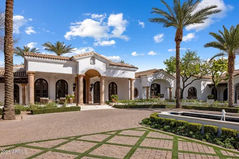 $11,850,000 | 7533 North 70th Street, Paradise Valley, AZ 85253