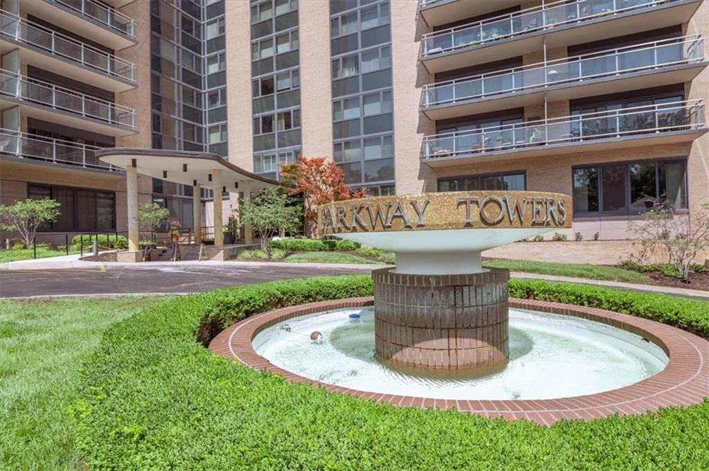 4545 Wornall Road, Unit 400 Kansas City, MO 64111 - Photo 2 of 13