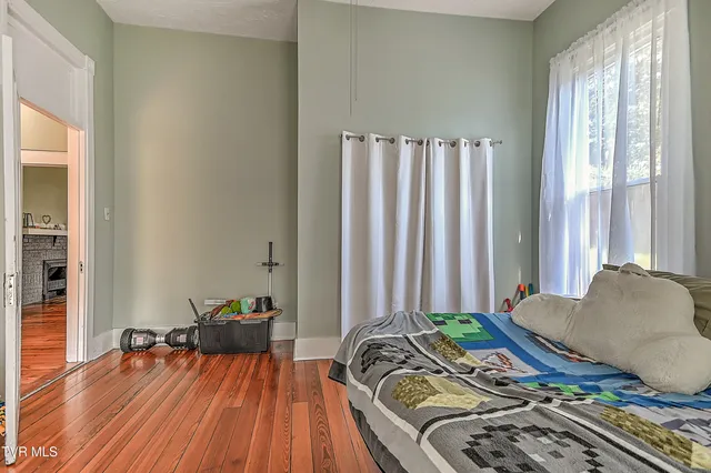 $294,000 | 316 West Jackson Street, Gate City, VA 24251