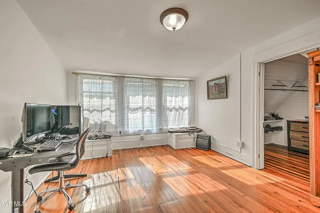 $294,000 | 316 West Jackson Street, Gate City, VA 24251