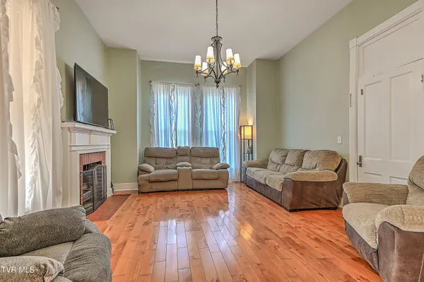 $293,000 | 316 West Jackson Street, Gate City, VA 24251