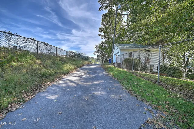 $294,000 | 316 West Jackson Street, Gate City, VA 24251