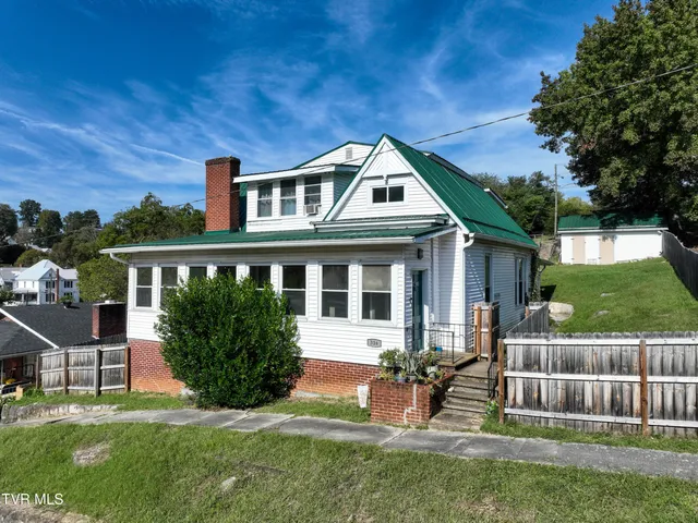 $294,000 | 316 West Jackson Street, Gate City, VA 24251
