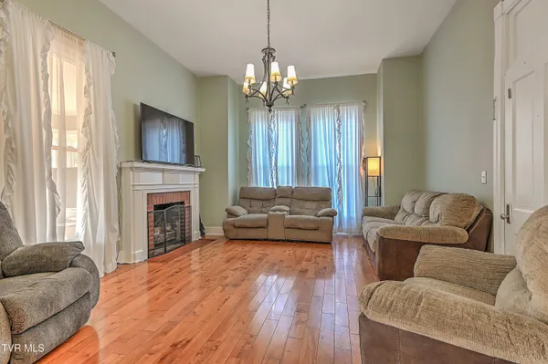 $293,000 | 316 West Jackson Street, Gate City, VA 24251