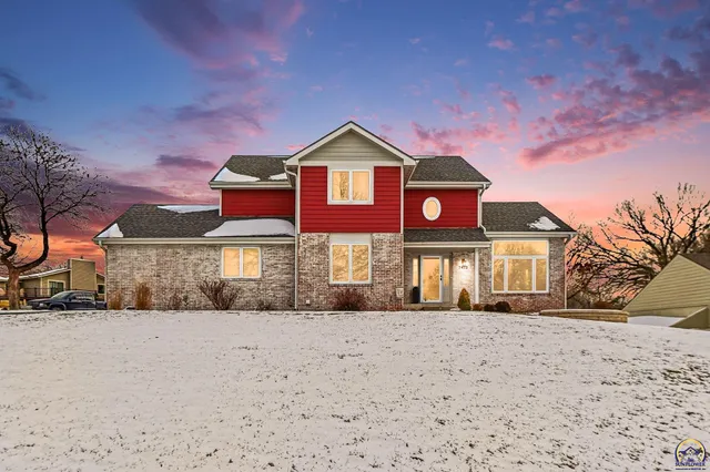 $390,000 | 7412 Southwest Fountaindale Road, Topeka, KS 66614