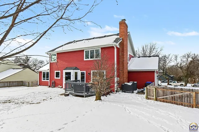 $390,000 | 7412 Southwest Fountaindale Road, Topeka, KS 66614