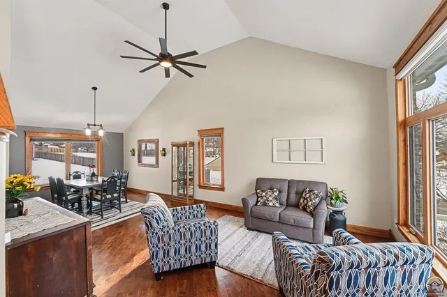 $390,000 | 7412 Southwest Fountaindale Road, Topeka, KS 66614