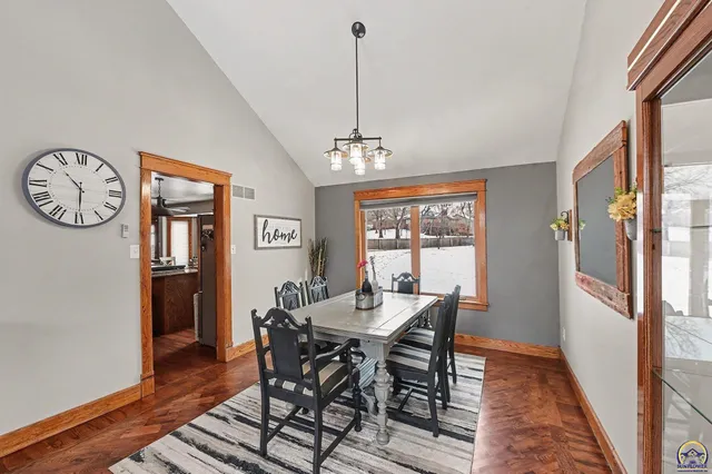 $390,000 | 7412 Southwest Fountaindale Road, Topeka, KS 66614